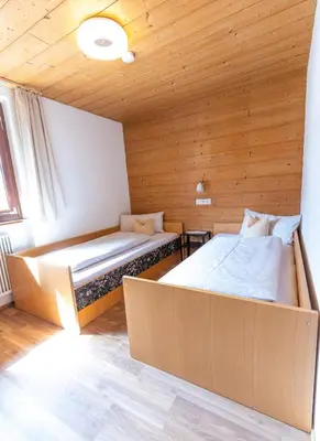 Ein Bett oder Betten in einem Zimmer der Unterkunft Haus Theresia Rüf
