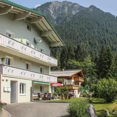Ferienwohnung - Wald Am Arlb
