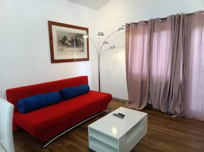 Ein Sitzbereich in der Unterkunft Art House by Dimai