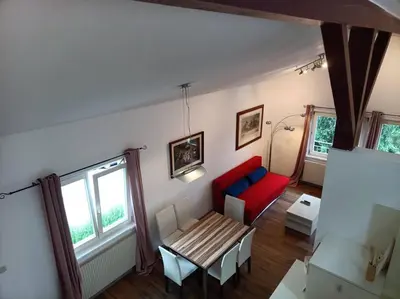 Ein Sitzbereich in der Unterkunft Art House by Dimai
