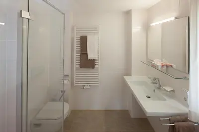 Ein Badezimmer in der Unterkunft Gästehaus Lässer