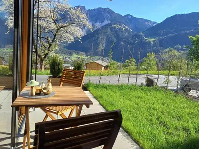 Ein allgemeiner Bergblick oder ein Berglick von der Ferienwohnung aus