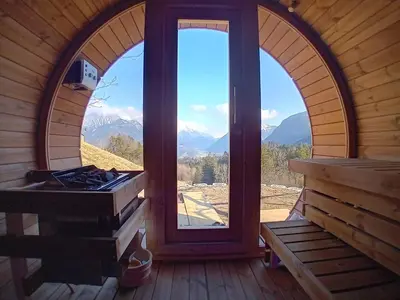 Ein allgemeiner Bergblick oder ein Berglick von der Ferienwohnung aus