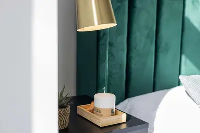 Ein Bett oder Betten in einem Zimmer der Unterkunft Stylische Altbauwohnung Bregenz am See