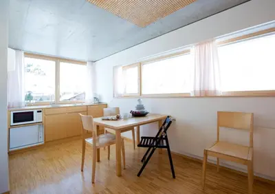 Küche/Küchenzeile in der Unterkunft berg:doktr appartements