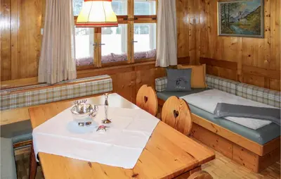 Ein Bett oder Betten in einem Zimmer der Unterkunft Ferienhaus - Wald Am Arlberg