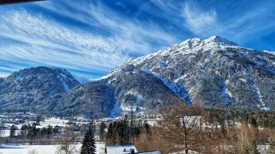 Ein allgemeiner Bergblick oder ein Berglick von der Ferienwohnung aus