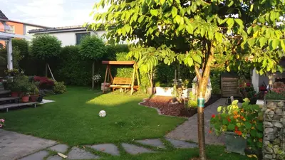 Ein Garten an der Unterkunft Ferienwohnung Grienwald