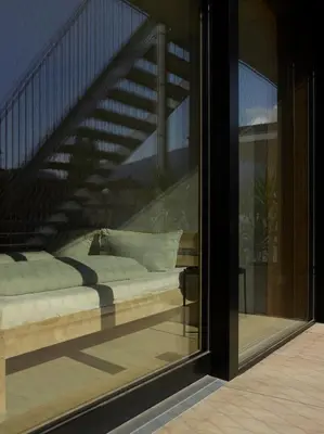 Ein Balkon oder eine Terrasse in der Unterkunft Architektenhaus RHaa mit Terrassen