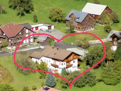Das Gebäude in dem sich die Ferienwohnung befindet