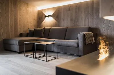 Ein Sitzbereich in der Unterkunft Verwöhn-Wellnesshotel Walserhof