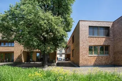 Das Gebäude in dem sich die Ferienwohnung befindet