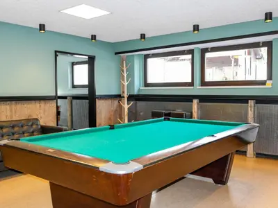 Ein Billardtisch in der Unterkunft Holiday Home Runnimoos-1 by Interhome