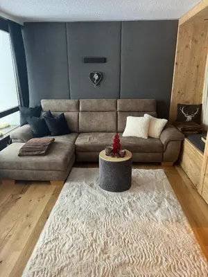 Ein Sitzbereich in der Unterkunft TOP 40 Haus Sonnalp