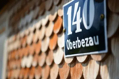 Ein Zertifikat, Auszeichnung, Logo oder anderes Dokument, das in der Unterkunft Bregenzerwälderhaus Ambros ausgestellt ist