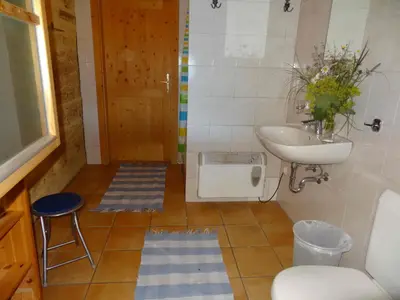 Ein Badezimmer in der Unterkunft Haus Mura