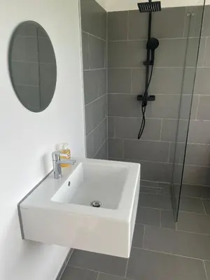 Ein Badezimmer in der Unterkunft Seeblick Bodensee 6, free Parking, free Internet, 24 h Checkin