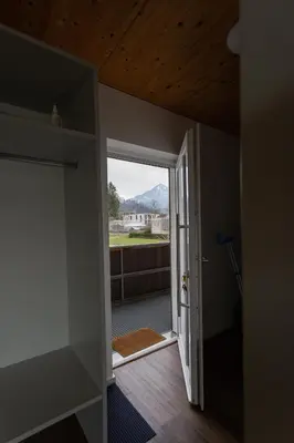 Ein allgemeiner Bergblick oder ein Berglick von der Ferienwohnung aus