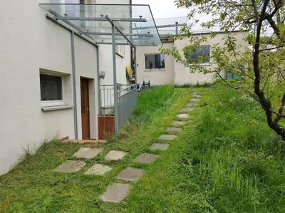 Ein Garten an der Unterkunft Festspiel - Urlaubs - Unterkunft, Bregenz am Bodensee