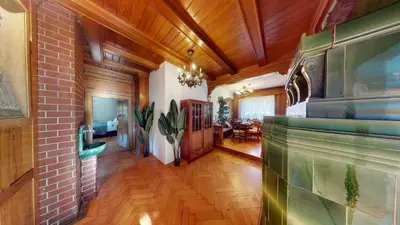 TV/Unterhaltungsangebot in der Unterkunft CROWN LIVING Villa Schillerstraße Dornbirn - Historisches Wohnen, nostaltigsches Apartment, ideal für Feriengäste und Geschäftsreisende, Parkplatz, zentrumsnah, Self Check-in