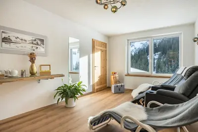 Ein Sitzbereich in der Unterkunft sDahoam Luxury Chalet