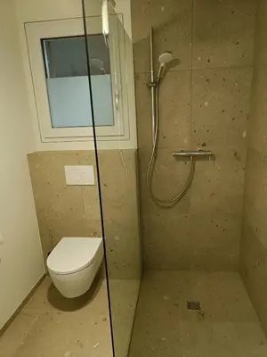 Ein Badezimmer in der Unterkunft Refugium im Wald
