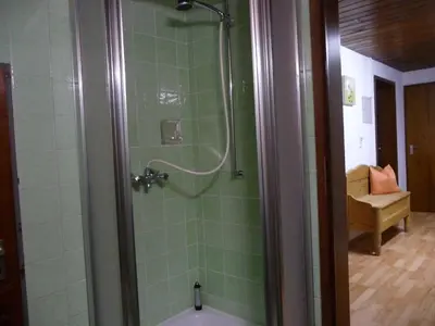 Ein Badezimmer in der Unterkunft Ferienwohnung Natter in Mellau
