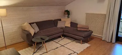 Ein Sitzbereich in der Unterkunft Ferienwohnung Meusburger