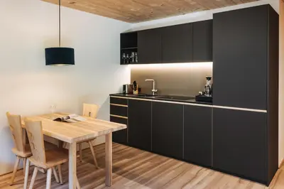 Küche/Küchenzeile in der Unterkunft tinnes apartments