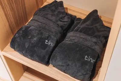 Ein Bett oder Betten in einem Zimmer der Unterkunft tinnes apartments