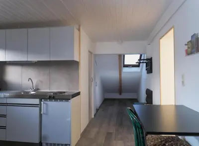 Küche/Küchenzeile in der Unterkunft Apartment - Sleeps 3 - Balcony - Garden