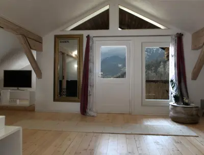TV/Unterhaltungsangebot in der Unterkunft Apartment - Sleeps 3 - Balcony - Garden