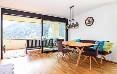 Ein allgemeiner Bergblick oder ein Berglick von der Ferienwohnung aus
