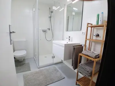 Ein Badezimmer in der Unterkunft Top12 Apartmenthaus Sonnenschein