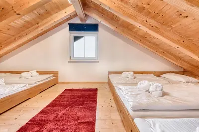 Ein Bett oder Betten in einem Zimmer der Unterkunft Panorama Ferienhaus Zora