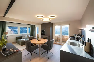 Ein Sitzbereich in der Unterkunft Chalet Emely