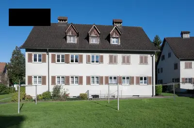 Das Gebäude in dem sich die Ferienwohnung befindet