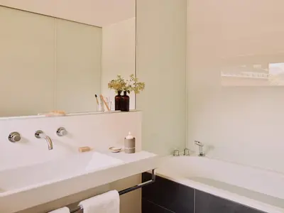 Ein Badezimmer in der Unterkunft Rote Wand Gourmet Hotel, a Member of Design Hotels