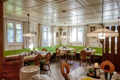 Ein Sitzbereich in der Unterkunft Walch's Camping & Landhaus