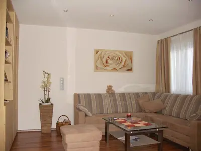 Ein Sitzbereich in der Unterkunft Hotel Stülzis