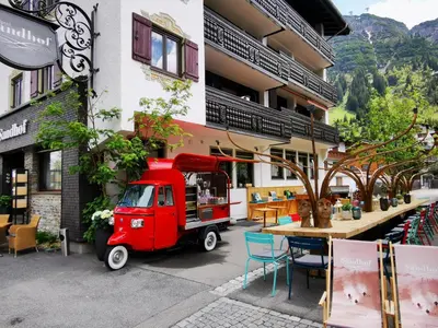 Ein allgemeiner Bergblick oder ein Berglick von des Hotels aus