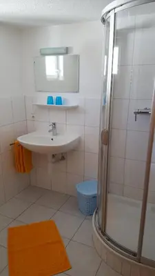 Ein Badezimmer in der Unterkunft Haus Silke