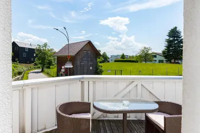 Das Gebäude in dem sich die Ferienwohnung befindet