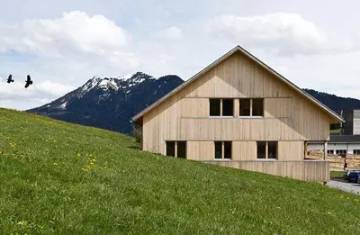 Ein allgemeiner Bergblick oder ein Berglick von der Ferienwohnung aus