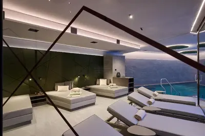 Der Swimmingpool an oder in der Nähe von Aparthotel Dorf570