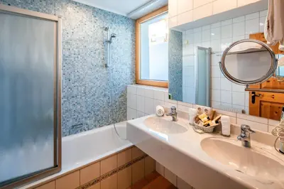 Ein Badezimmer in der Unterkunft Hotel Anemone