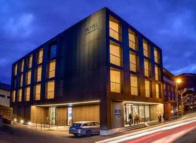 Das Gebäude in dem sich das Hotel befindet