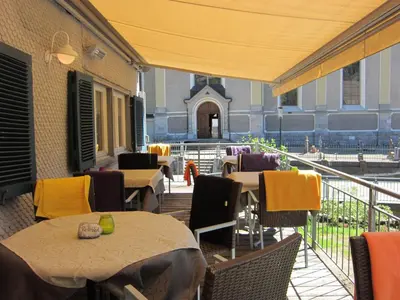 Ein Sitzbereich in der Unterkunft Gasthaus Engel