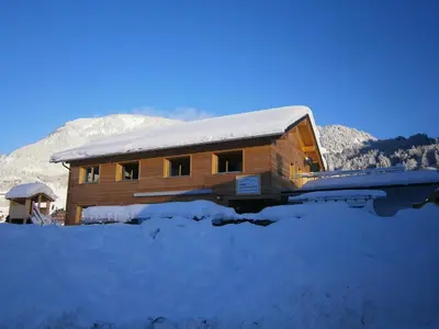 Ein allgemeiner Bergblick oder ein Berglick von der Ferienwohnung aus