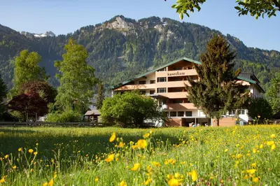 Ein allgemeiner Bergblick oder ein Berglick von des Hotels aus